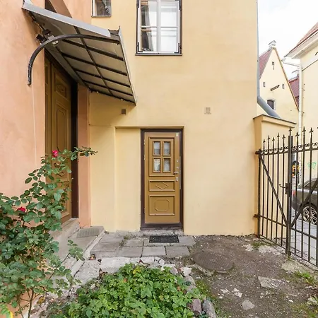 Historic Old Town * Tallinn