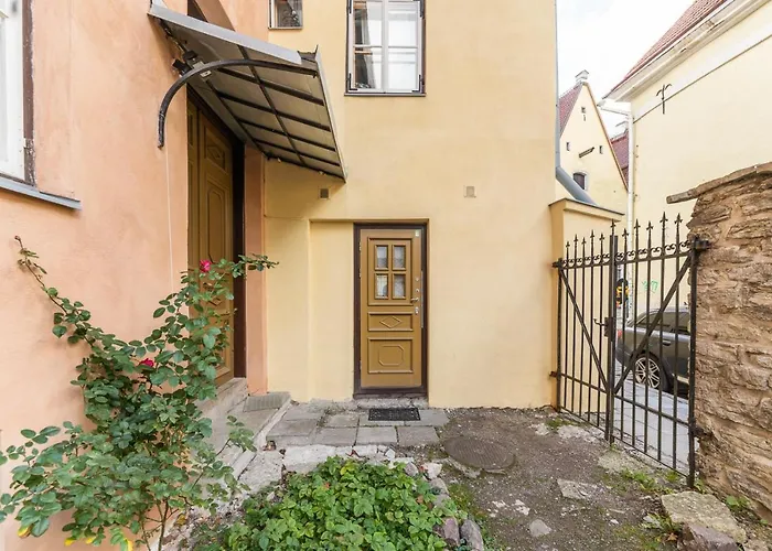 Kgb Bunker In The Old Town * Tallinn