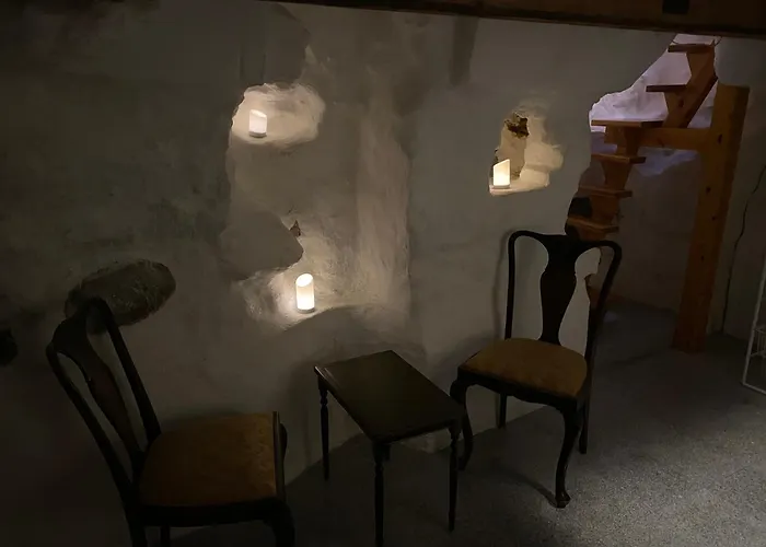 Kgb Bunker In The Old Town 公寓 *