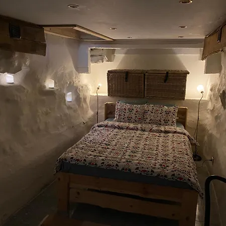 Kgb Bunker In The Old Town Appartement